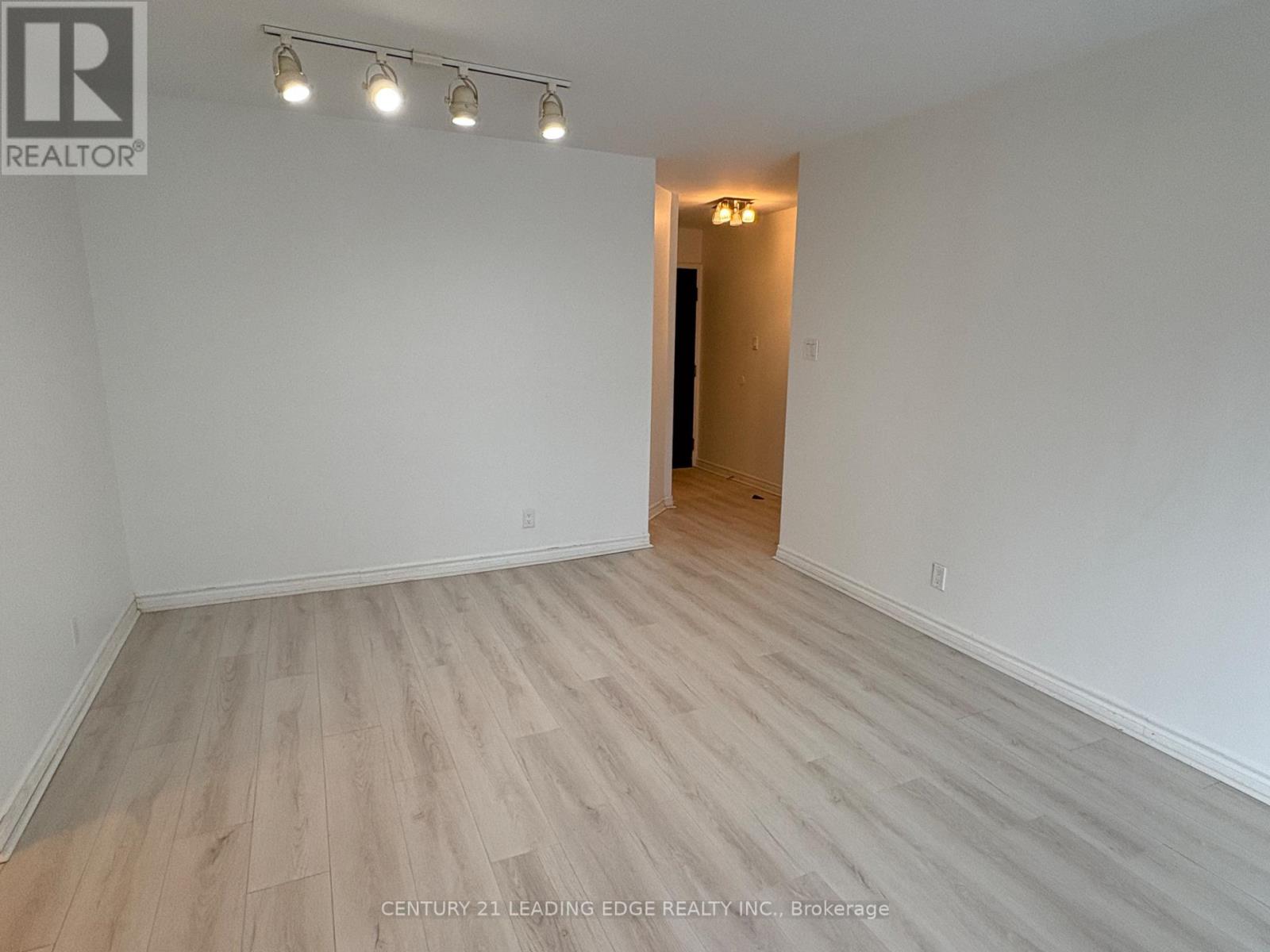 903 - 44 Gerrard Street W, Toronto, Ontario  M5G 2K2 - Photo 7 - C12635028