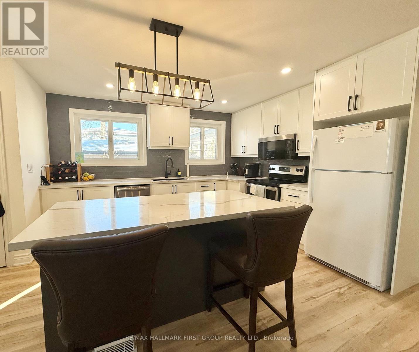 851 Bem Avenue, Pickering, Ontario  L1W 1X2 - Photo 8 - E12633864