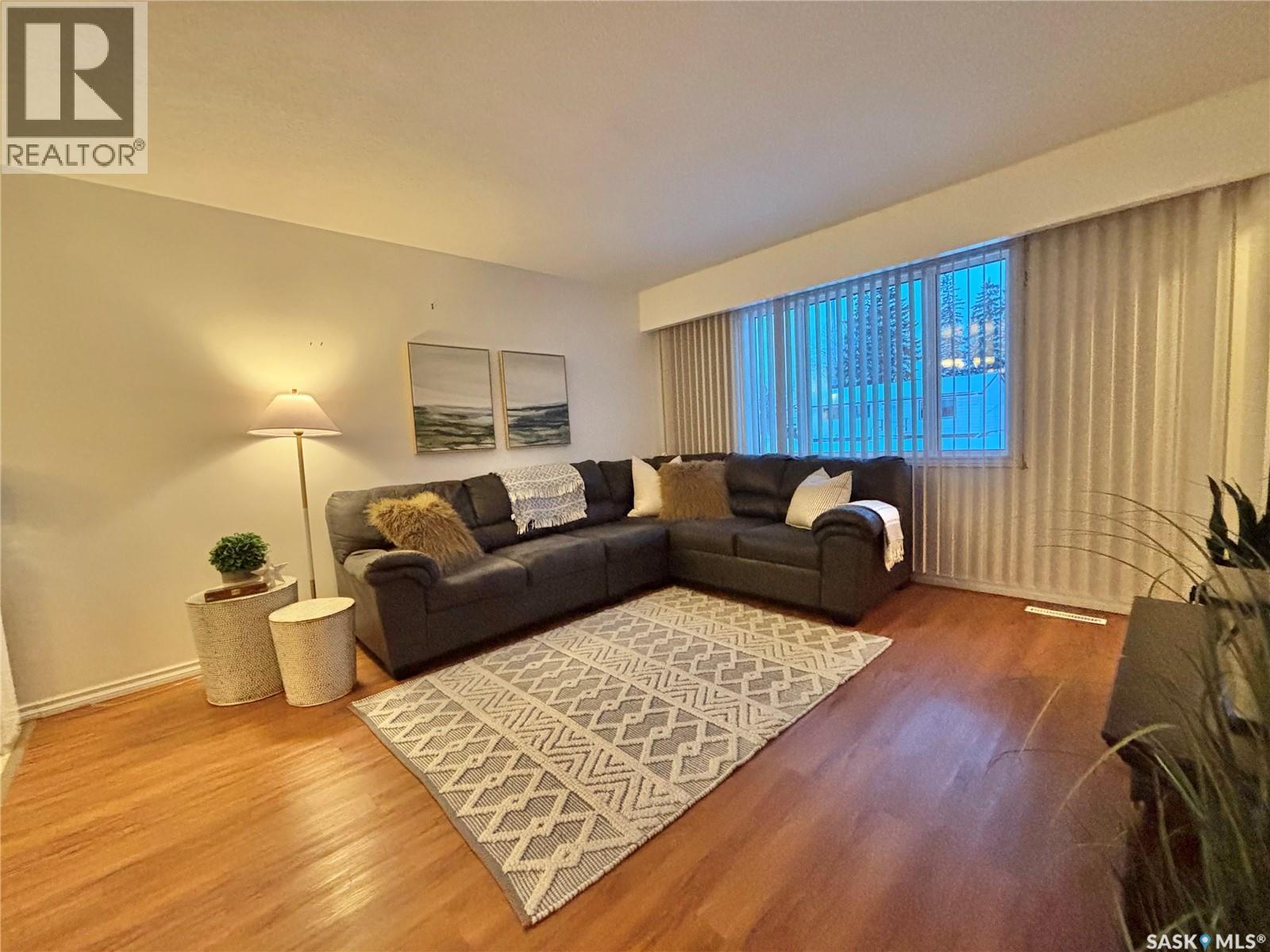 53 Bailey Drive, Yorkton, Saskatchewan  S3N 2J2 - Photo 3 - SK025665