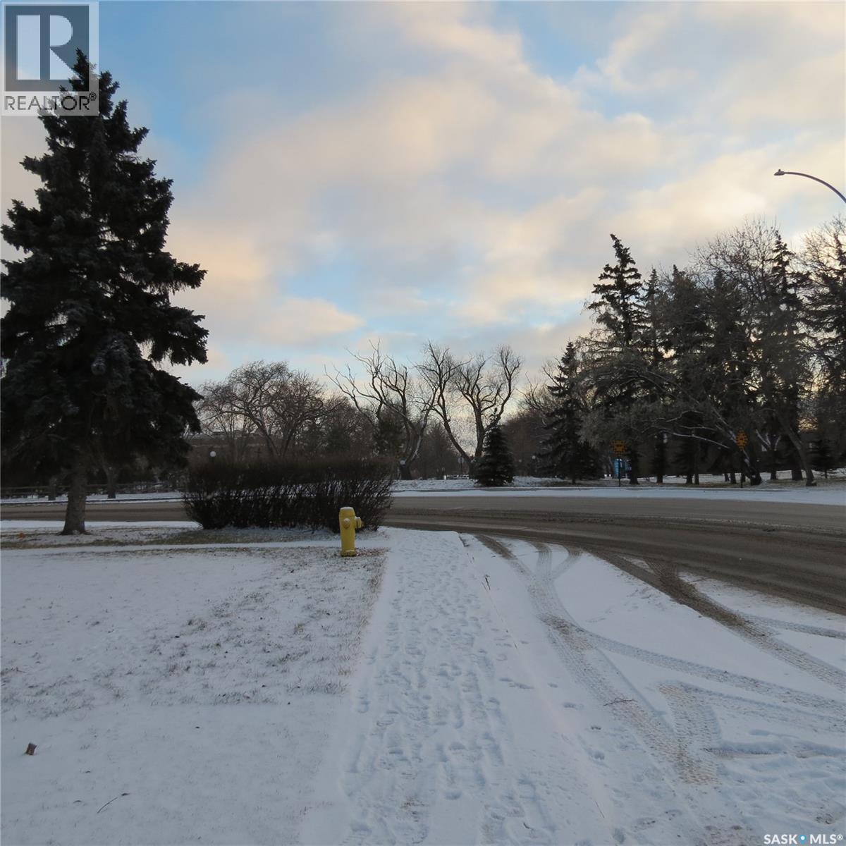 2767 Winnipeg Street, Regina, Saskatchewan  S4P 1J1 - Photo 6 - SK025656