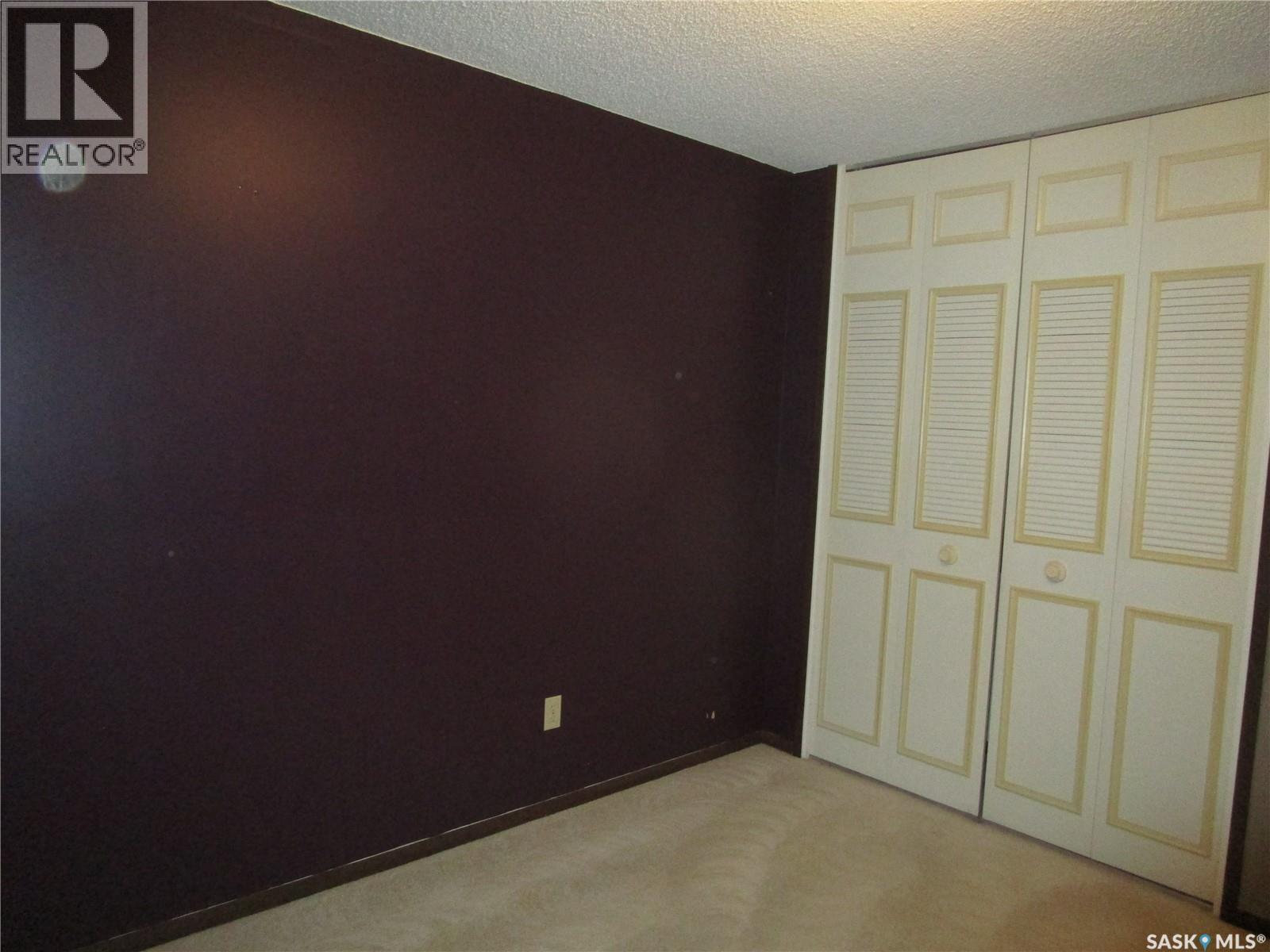 1003 1st Street W, Assiniboia, Saskatchewan  S0H 0B0 - Photo 14 - SK025644