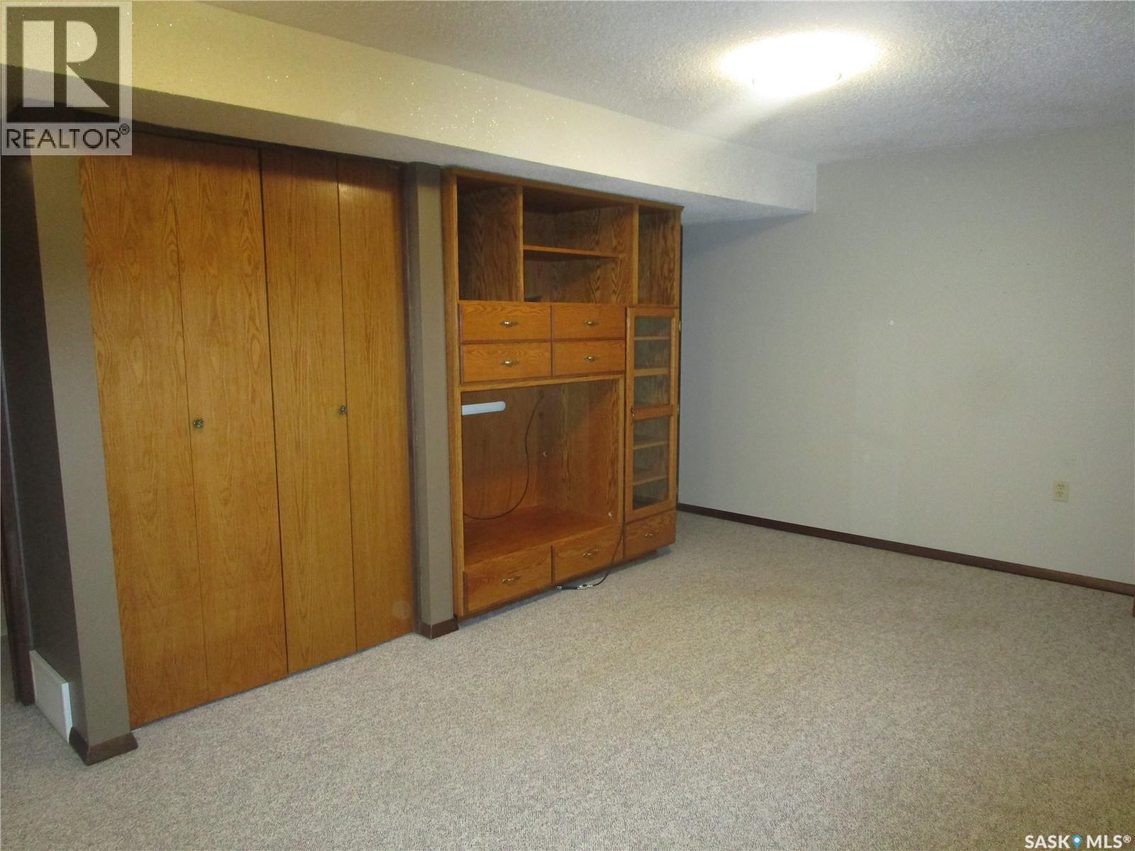 1003 1st Street W, Assiniboia, Saskatchewan  S0H 0B0 - Photo 22 - SK025644