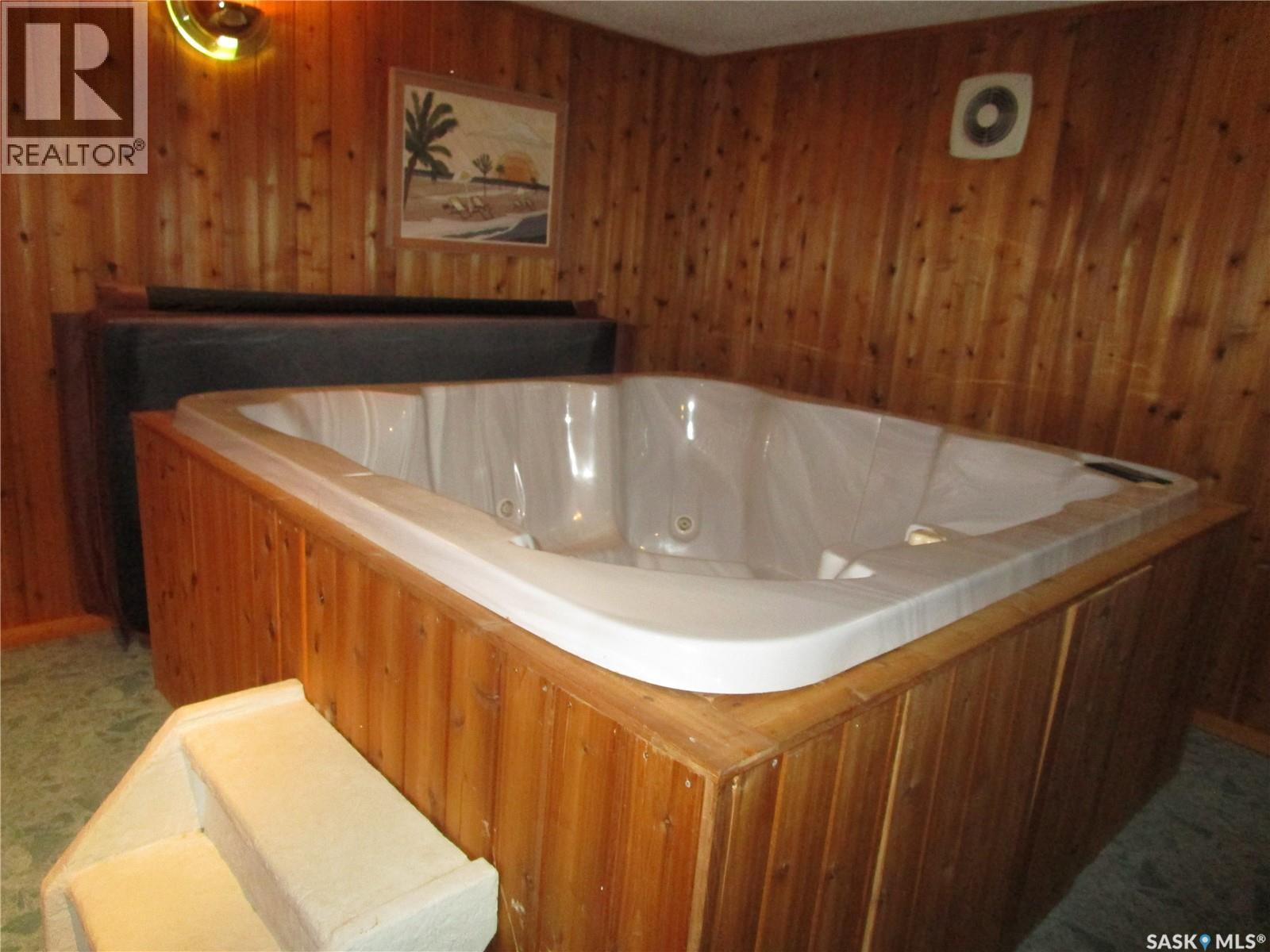 1003 1st Street W, Assiniboia, Saskatchewan  S0H 0B0 - Photo 26 - SK025644