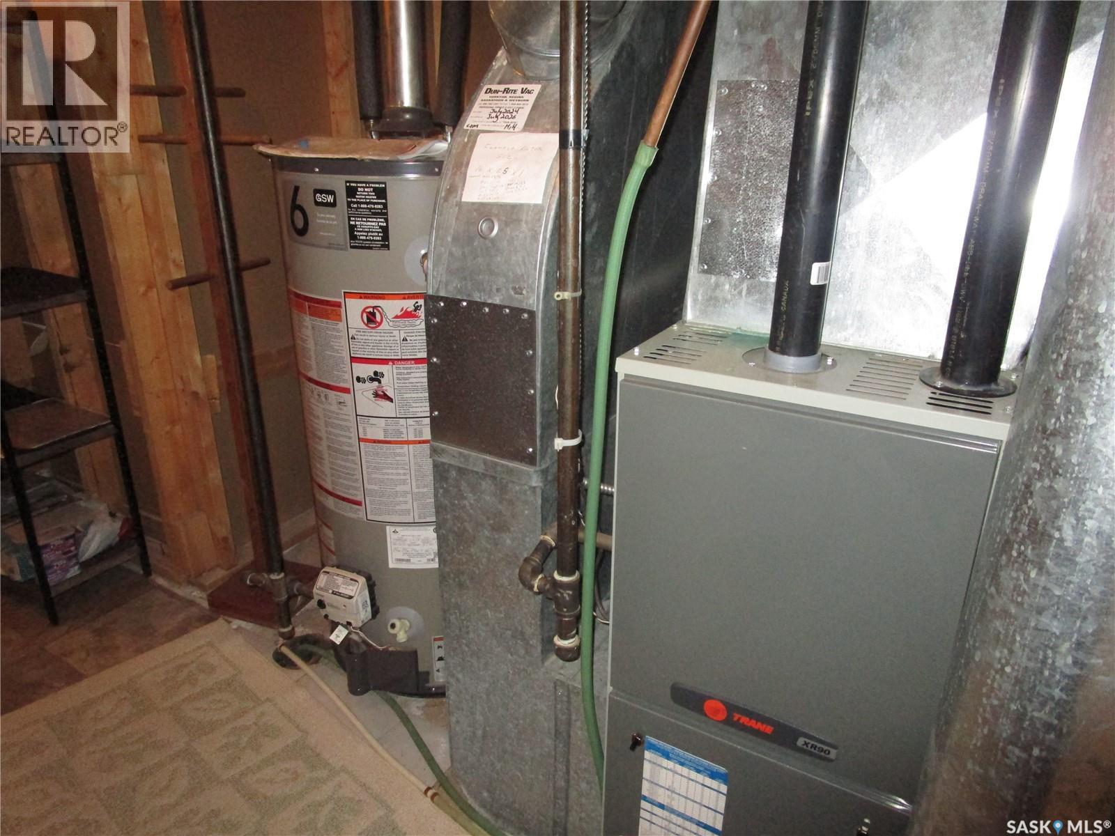 1003 1st Street W, Assiniboia, Saskatchewan  S0H 0B0 - Photo 28 - SK025644