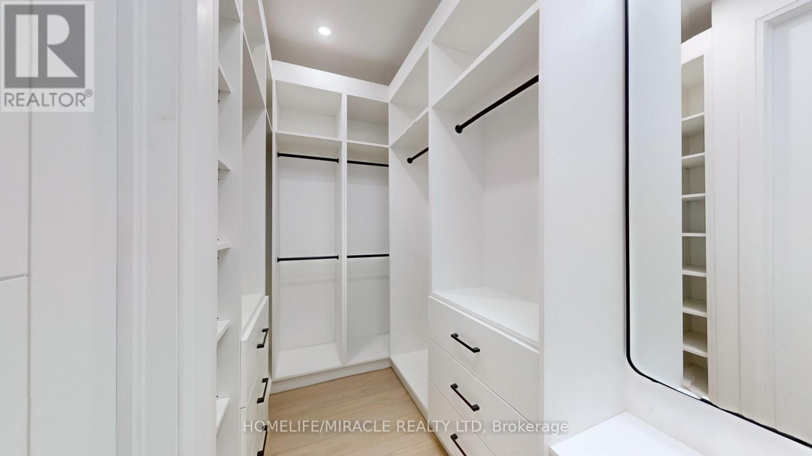 150 Stewart Street, Oakville, Ontario  L6K 1X9 - Photo 16 - W12635204