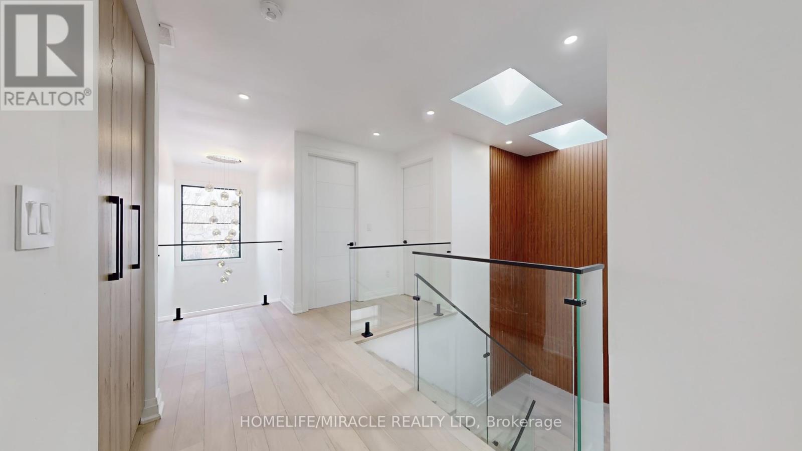 150 Stewart Street, Oakville, Ontario  L6K 1X9 - Photo 18 - W12635204