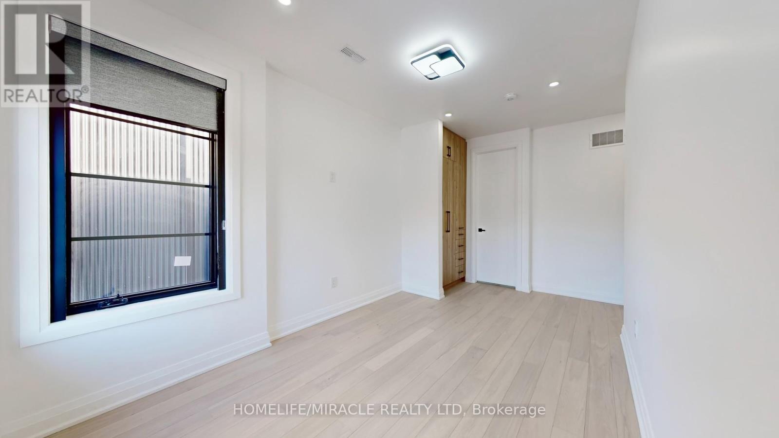 150 Stewart Street, Oakville, Ontario  L6K 1X9 - Photo 26 - W12635204