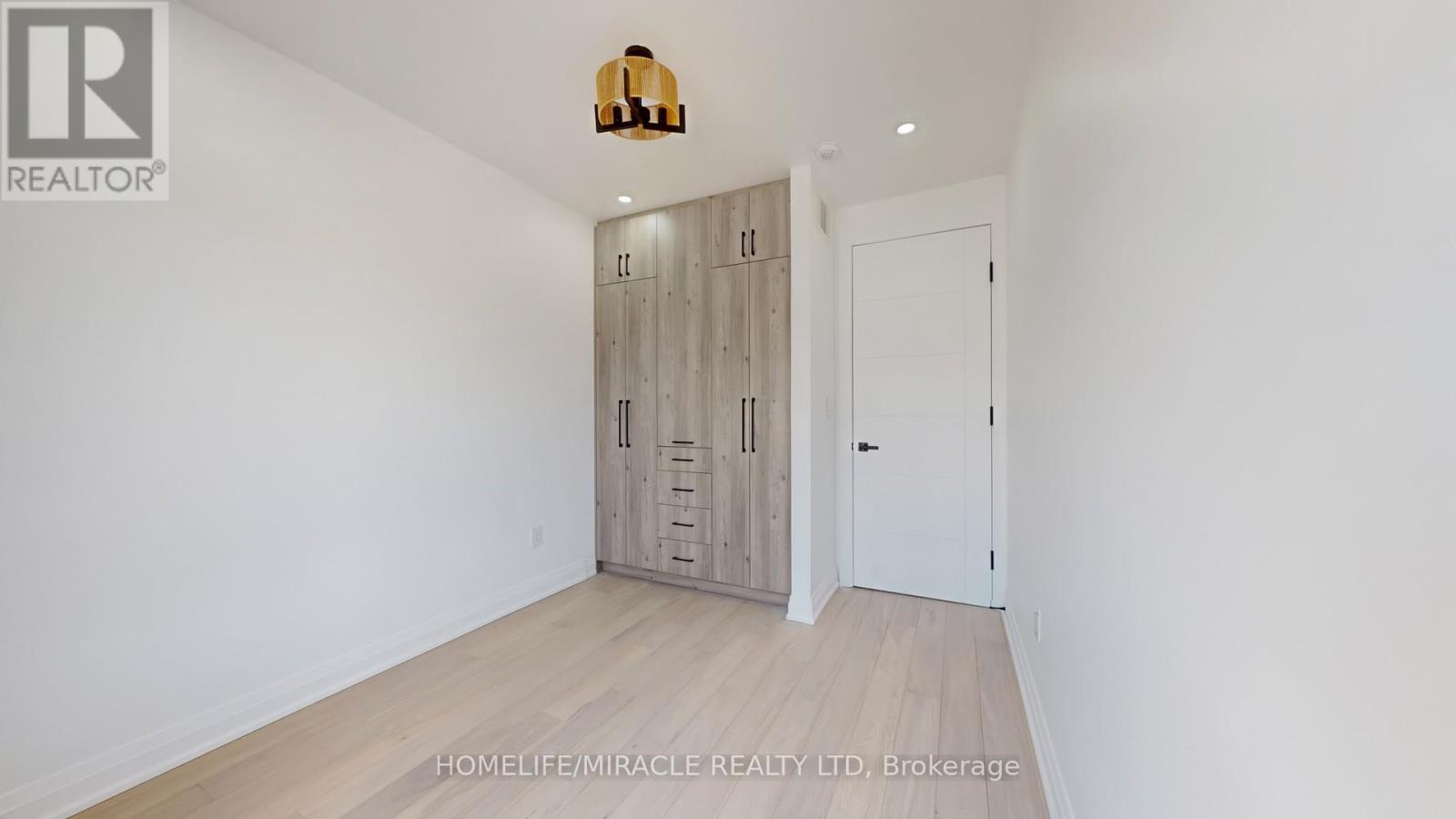 150 Stewart Street, Oakville, Ontario  L6K 1X9 - Photo 29 - W12635204