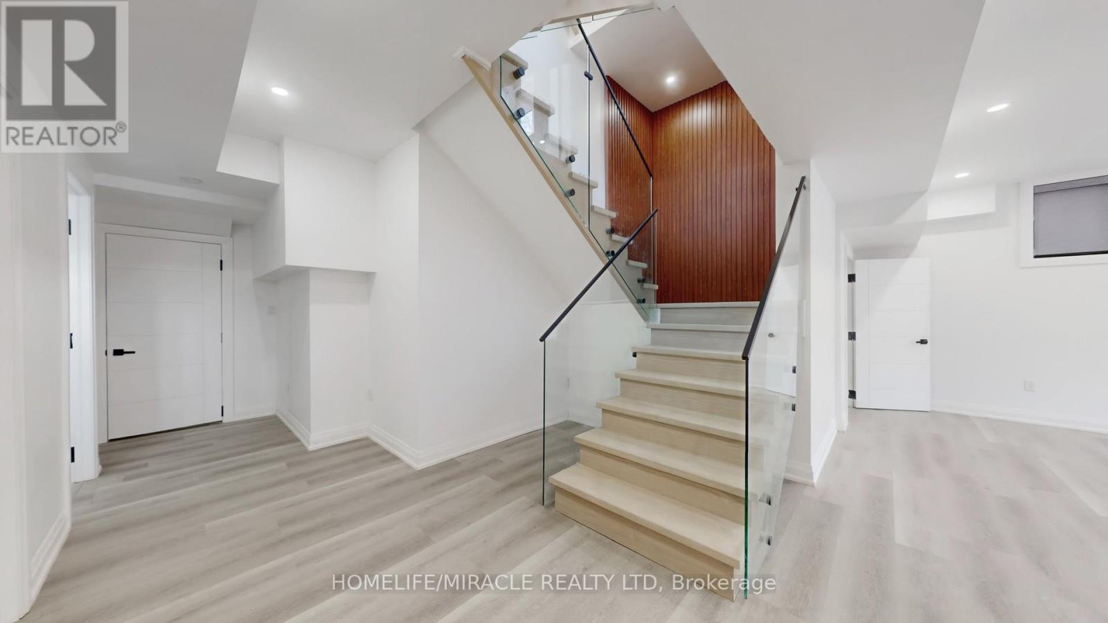 150 Stewart Street, Oakville, Ontario  L6K 1X9 - Photo 32 - W12635204