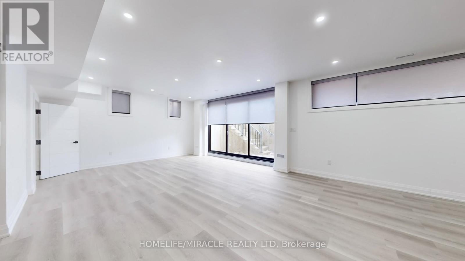 150 Stewart Street, Oakville, Ontario  L6K 1X9 - Photo 33 - W12635204