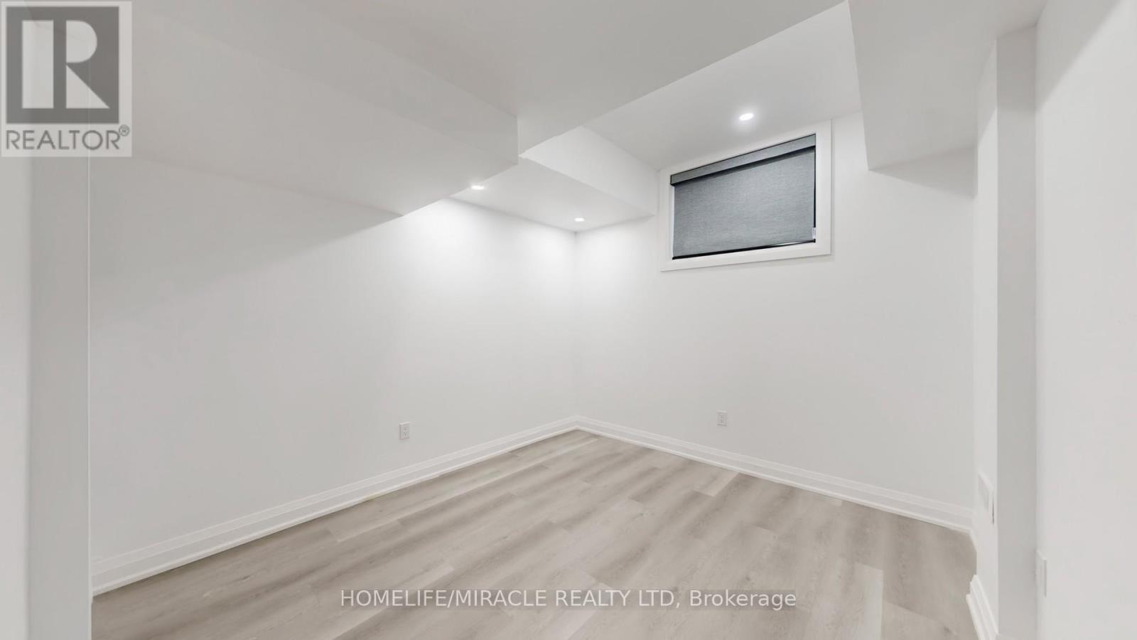 150 Stewart Street, Oakville, Ontario  L6K 1X9 - Photo 37 - W12635204