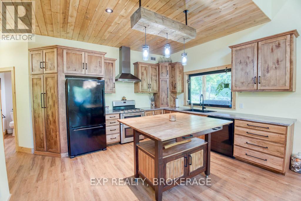 1249 Waters Edge Lane, Frontenac, Ontario K0H 1B0 - Photo 5 - X12635264