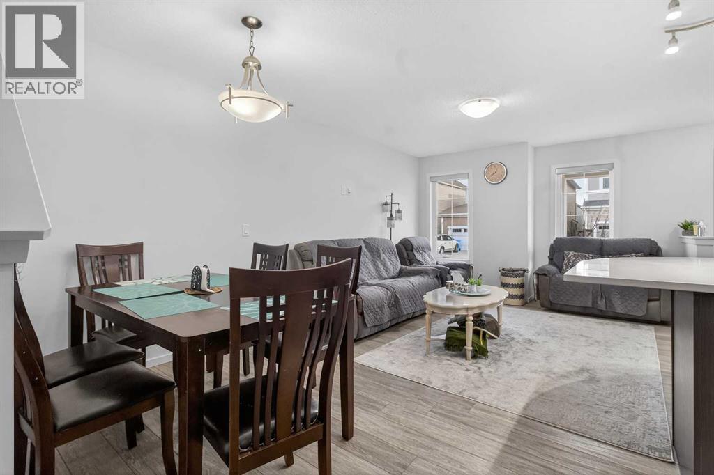 43 Cityside Terrace Ne, Calgary, Alberta T3N 1H8 - Photo 5 - A2270913