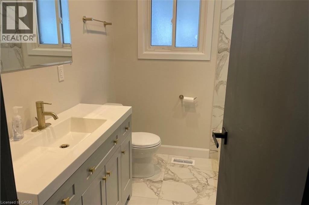 564 Waterloo Street Unit# Main, Hamilton, Ontario  L8H 6V5 - Photo 8 - 40794070