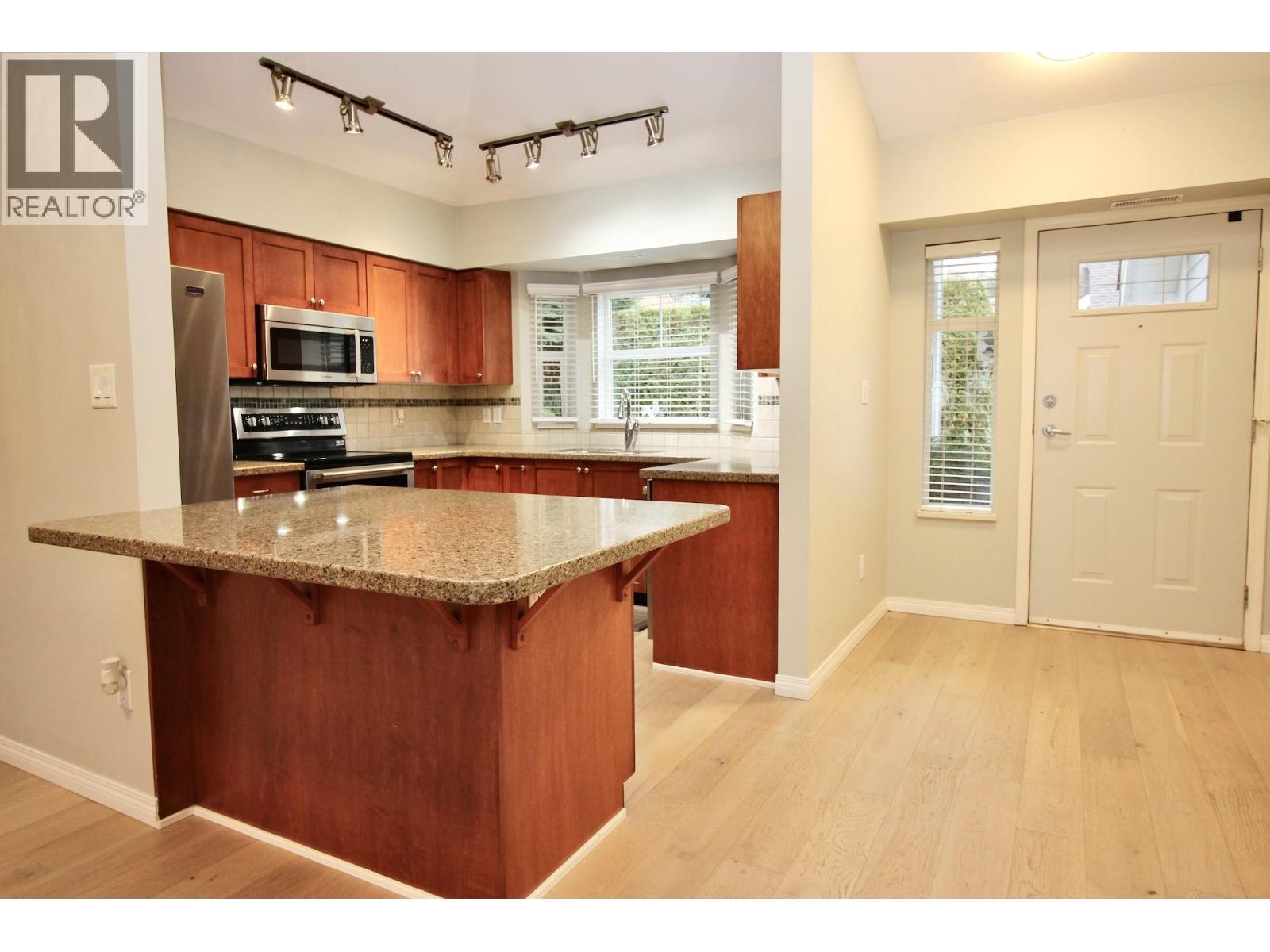 1853 Parkview Crescent Unit# 28, Kelowna, British Columbia  V1X 8A3 - Photo 5 - 10371212