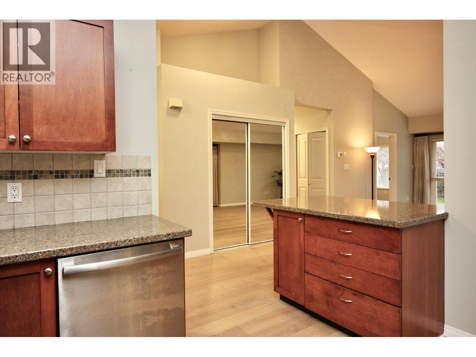 1853 Parkview Crescent Unit# 28, Kelowna, British Columbia  V1X 8A3 - Photo 9 - 10371212