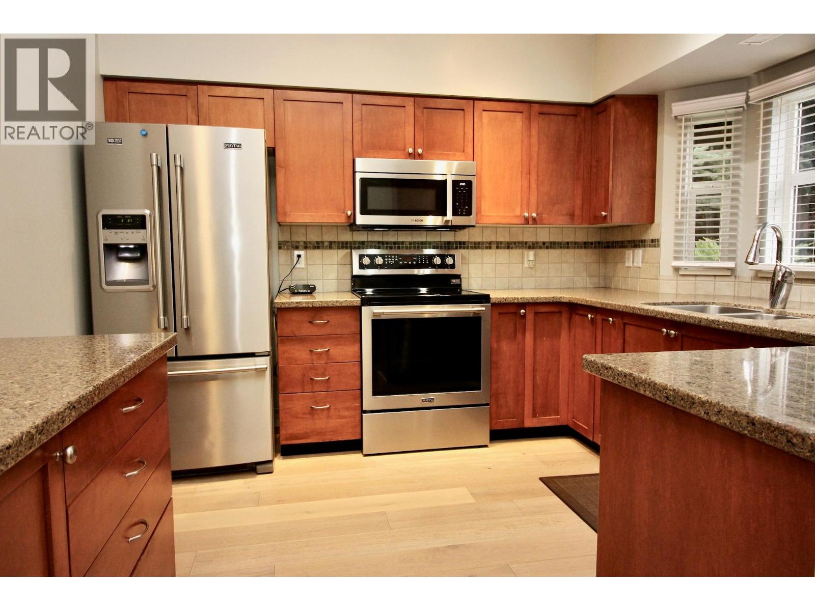 1853 Parkview Crescent Unit# 28, Kelowna, British Columbia  V1X 8A3 - Photo 6 - 10371212