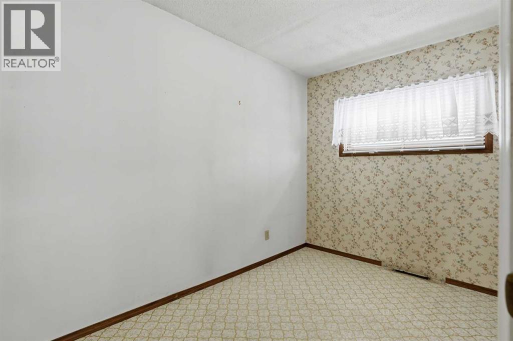 8624 33 Avenue Nw, Calgary, Alberta  T3B 1M3 - Photo 13 - A2274524