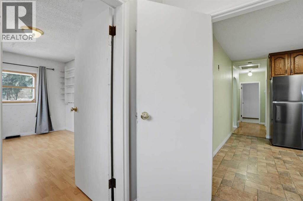 8624 33 Avenue Nw, Calgary, Alberta  T3B 1M3 - Photo 21 - A2274524