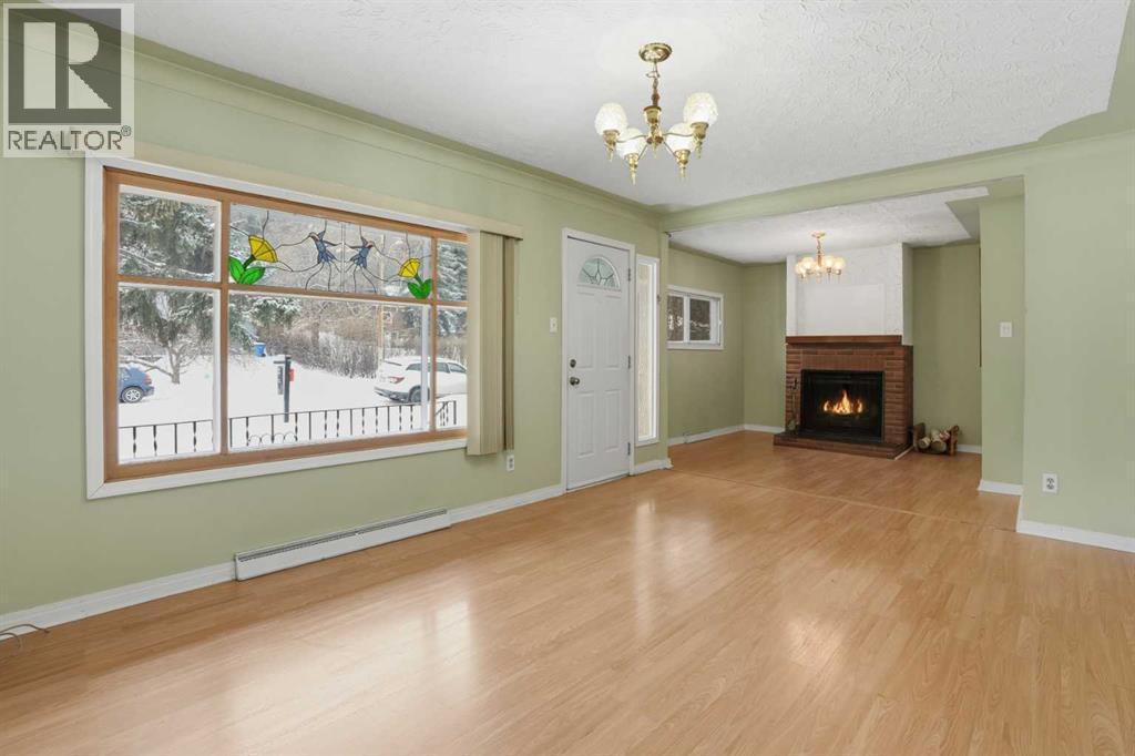 8624 33 Avenue Nw, Calgary, Alberta  T3B 1M3 - Photo 10 - A2274524