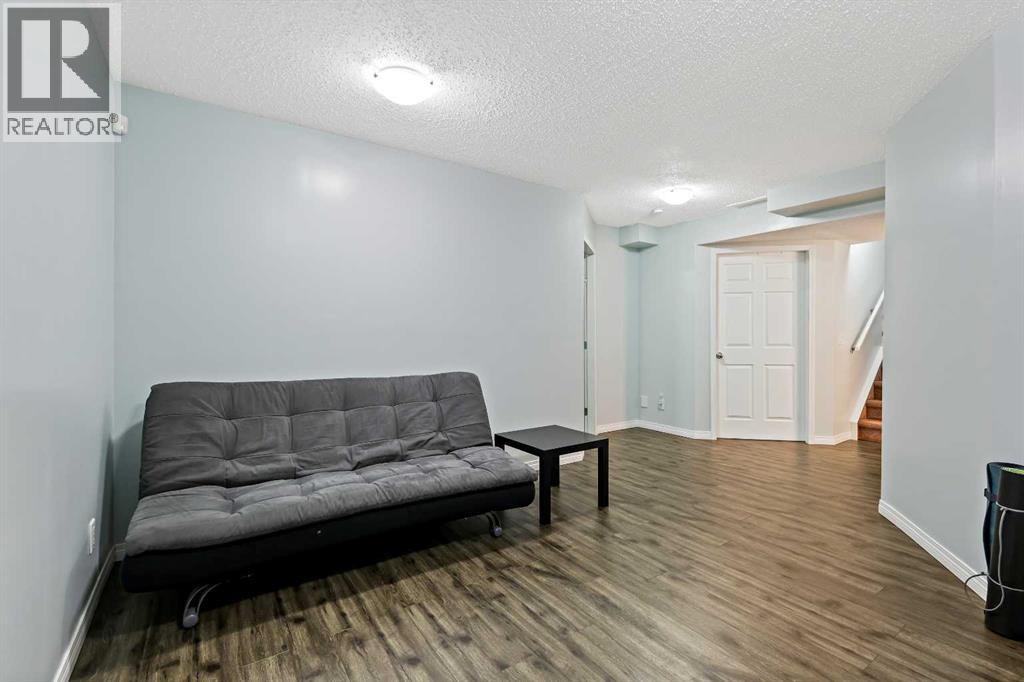 1976 New Brighton Drive Se, Calgary, Alberta  T2Z 4G7 - Photo 31 - A2274819