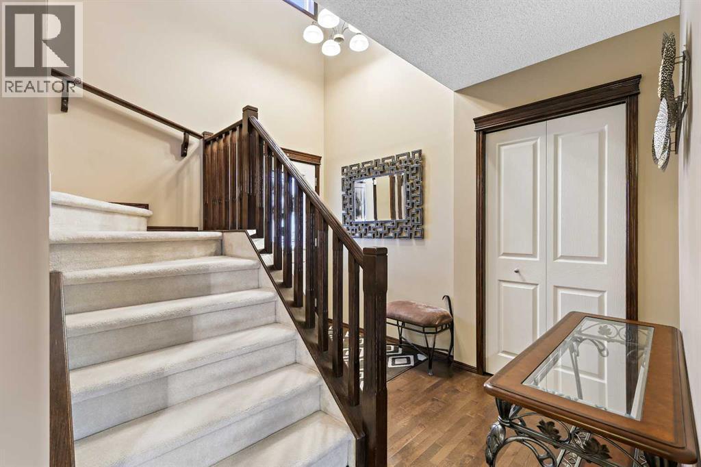 1976 New Brighton Drive Se, Calgary, Alberta  T2Z 4G7 - Photo 4 - A2274819