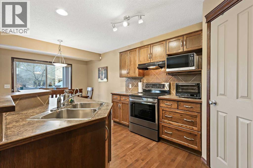 1976 New Brighton Drive Se, Calgary, Alberta  T2Z 4G7 - Photo 10 - A2274819