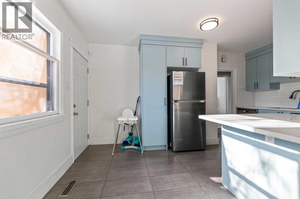 1623 Summit Street Sw, Calgary, Alberta  T3C 2L8 - Photo 12 - A2275099