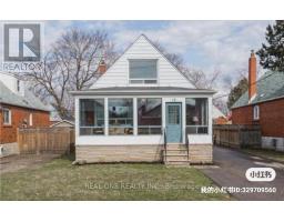 UPPER - 18 GARDENS CRESCENT, Toronto, Ontario