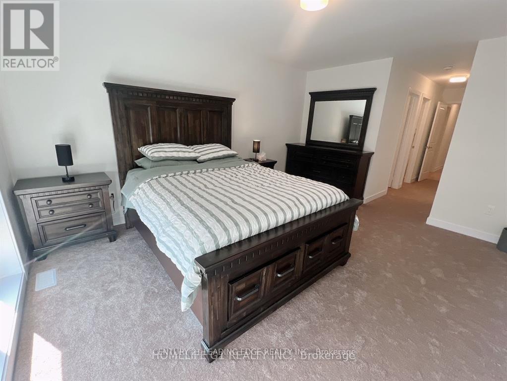 11 Liam Foudy Court, Toronto, Ontario M1P 0G3 - Photo 9 - E12635256