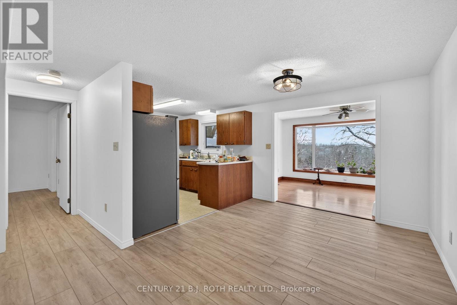 87 Tecumseth Pines Drive, New Tecumseth, Ontario  L0G 1W0 - Photo 10 - N12635262