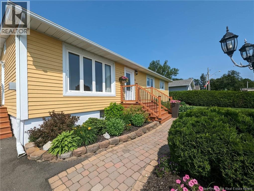8 Beau Rivage Street, Richibucto, New Brunswick  E4W 3W5 - Photo 2 - NB129277