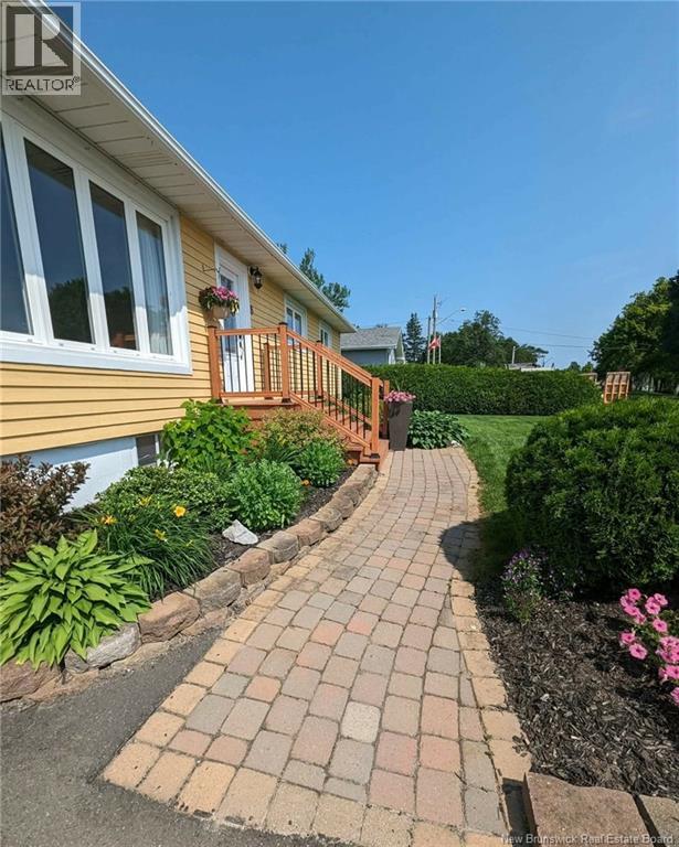8 Beau Rivage Street, Richibucto, New Brunswick  E4W 3W5 - Photo 3 - NB129277