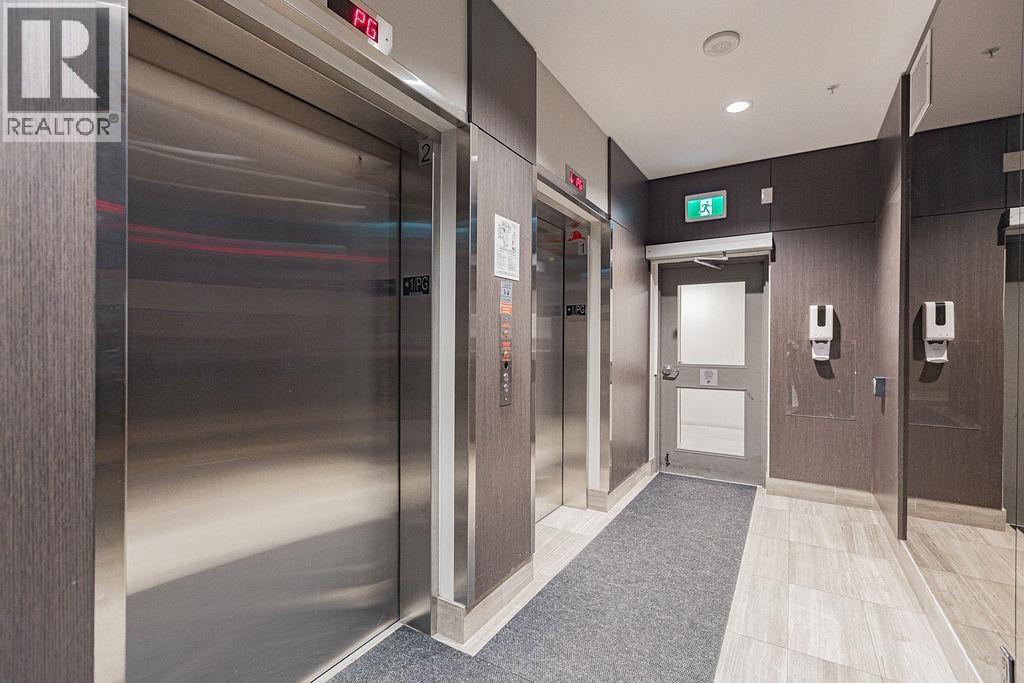 304 3096 Windsor Gate, Coquitlam, British Columbia  V3B 0P4 - Photo 4 - R3073940