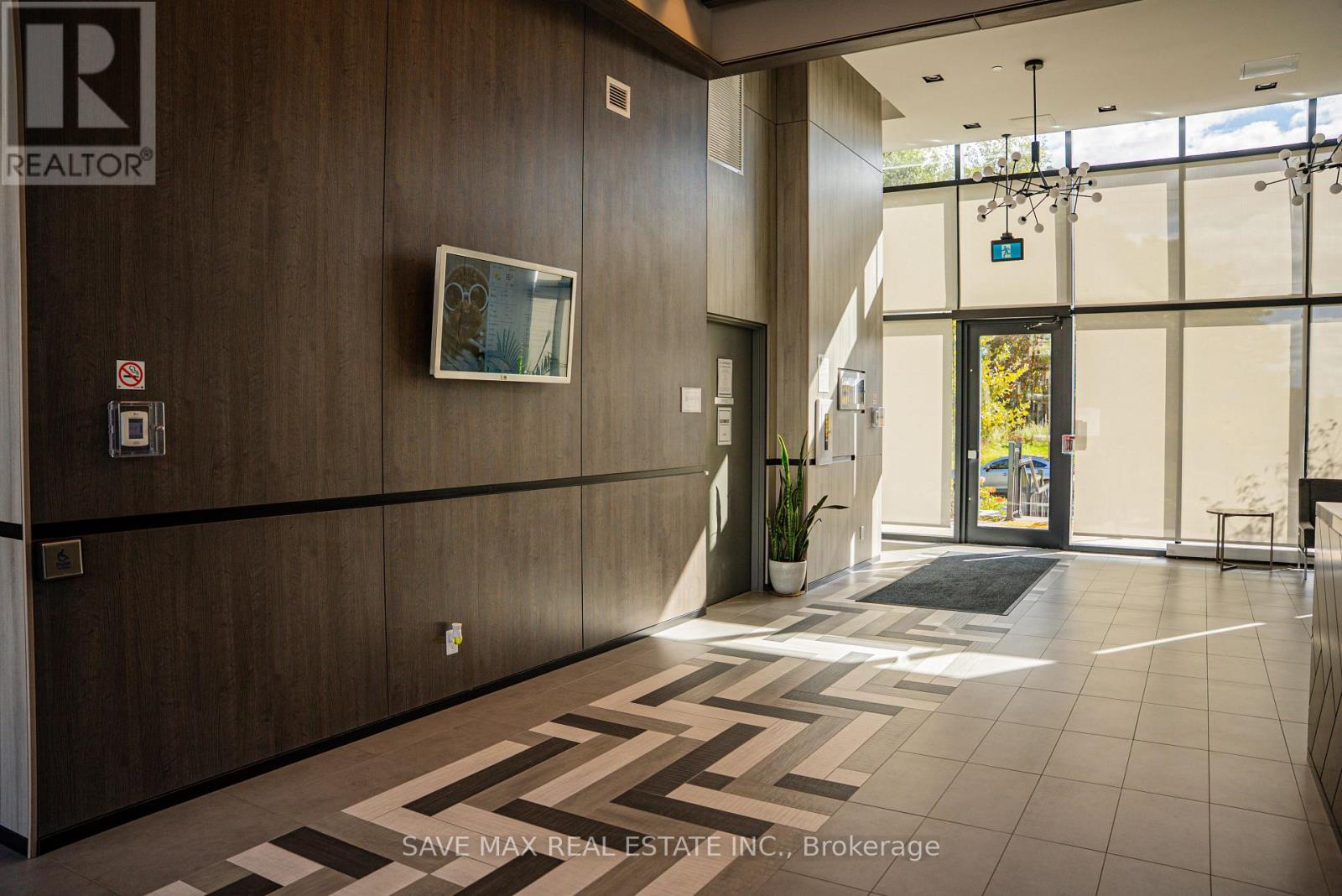 A506 - 1117 Cooke Boulevard W, Burlington, Ontario  L7T 0C6 - Photo 8 - W12635250