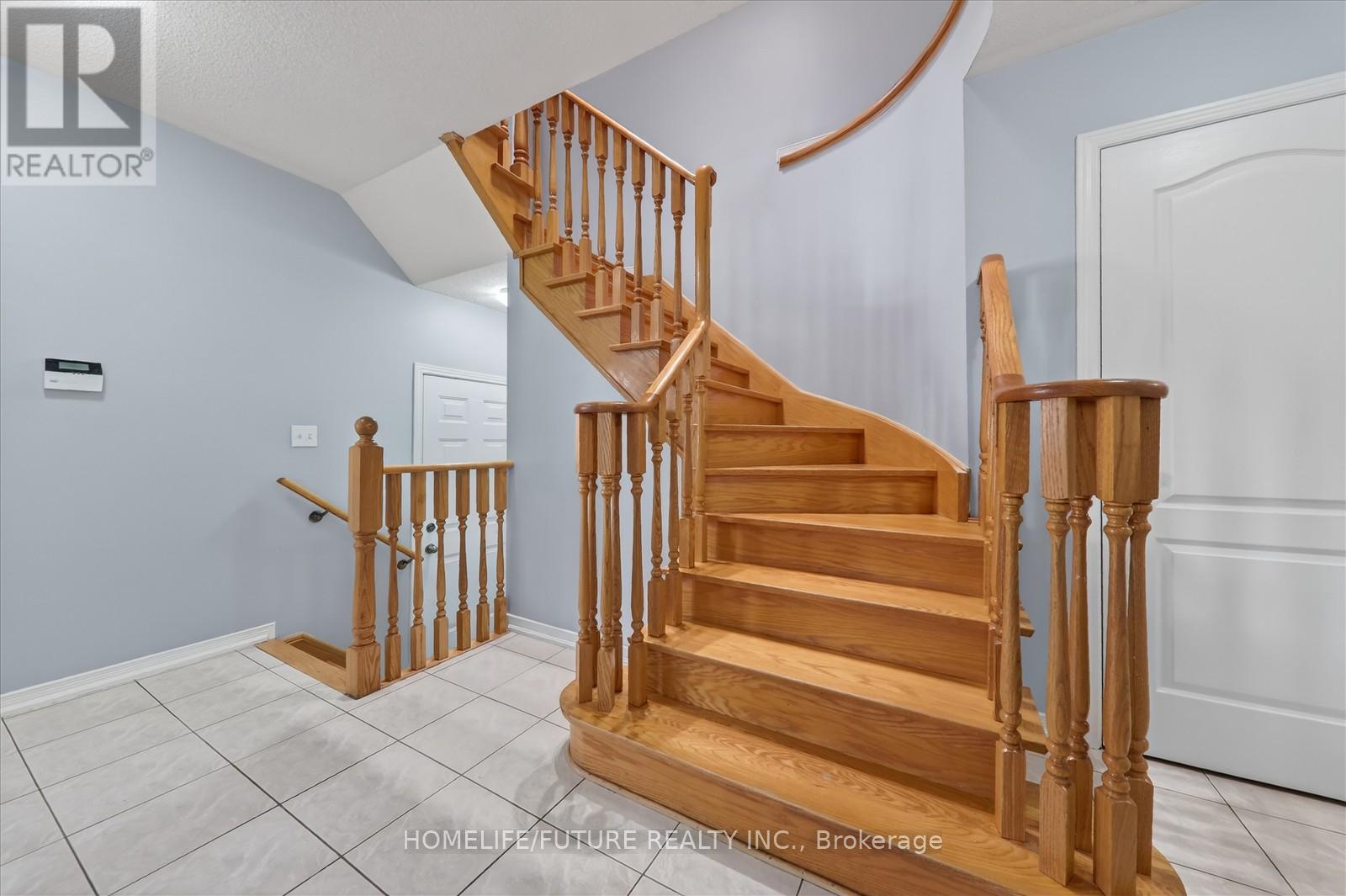 29 Riverplace Crescent, Brampton, Ontario  L6P 2N3 - Photo 17 - W12635268