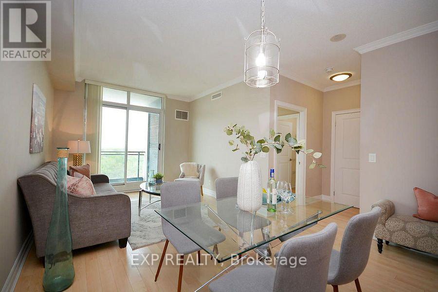 1007 - 100 John Street, Brampton, Ontario  L6W 0A8 - Photo 3 - W12635294