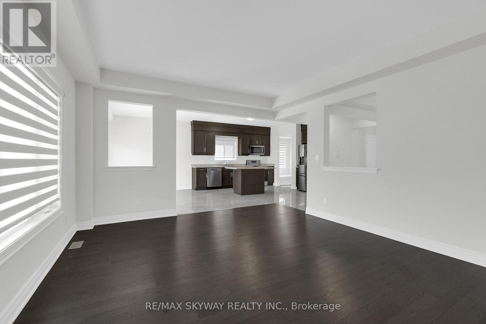 27 Monarch Street, Welland, Ontario  L3C 0E6 - Photo 22 - X12635242