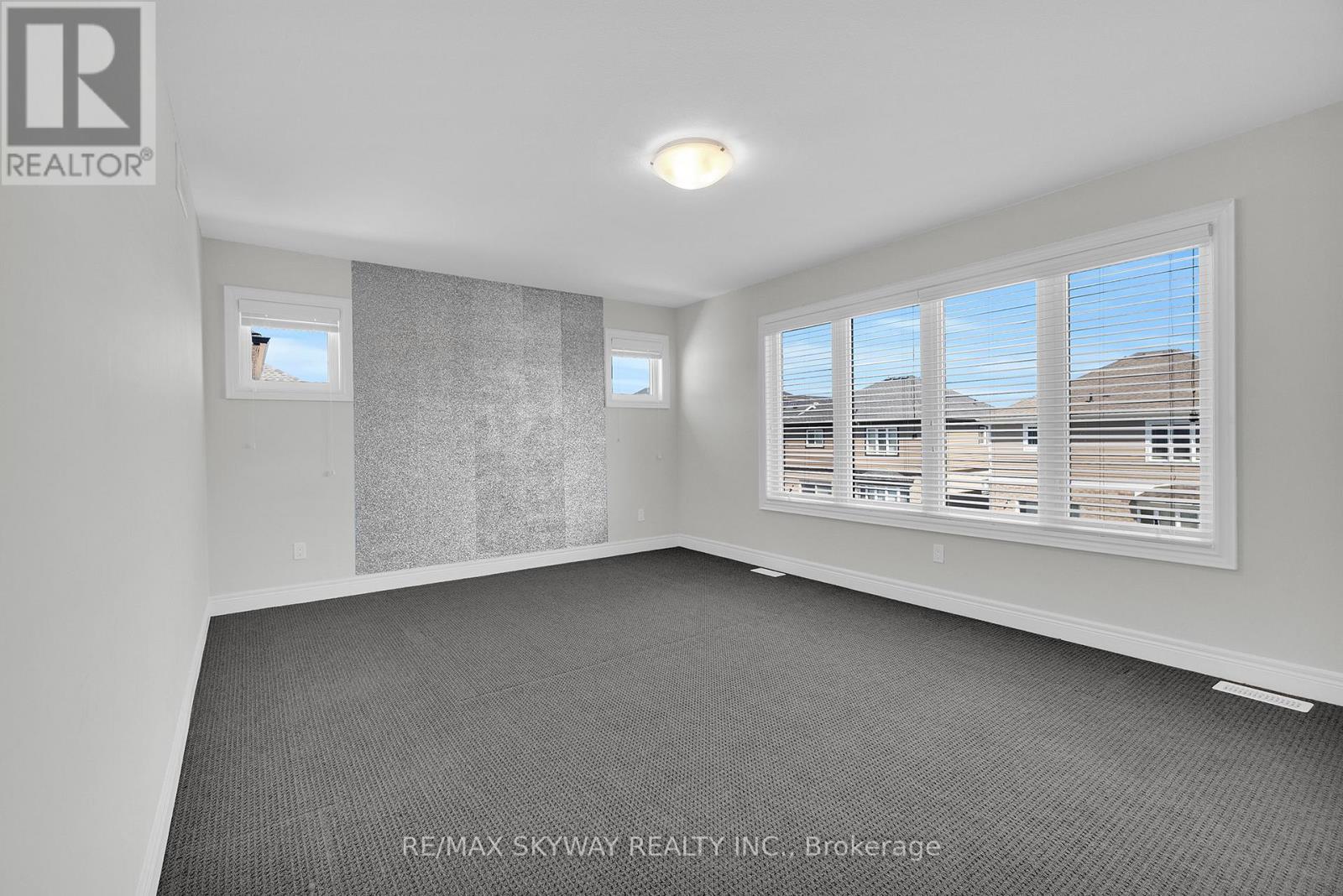 27 Monarch Street, Welland, Ontario  L3C 0E6 - Photo 37 - X12635242