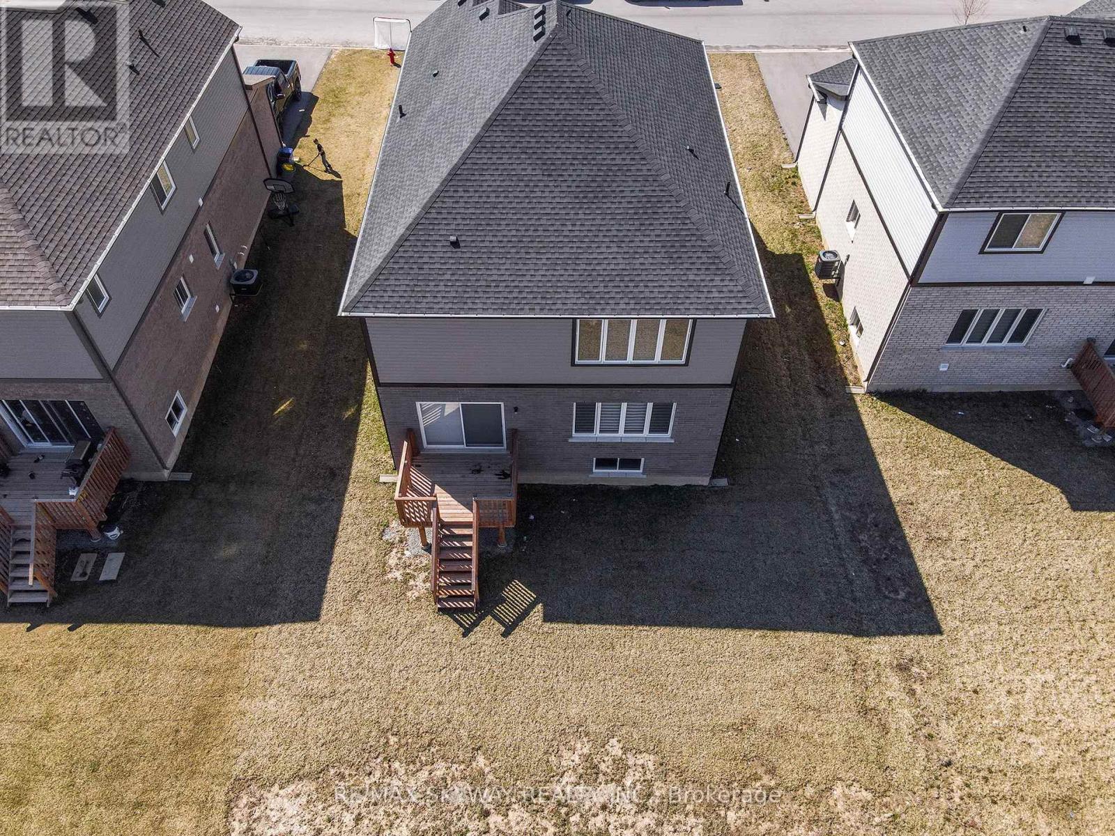 27 Monarch Street, Welland, Ontario  L3C 0E6 - Photo 47 - X12635242