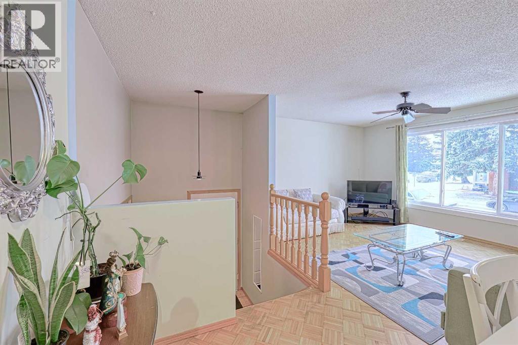 24 Shawmeadows Road Sw, Calgary, Alberta T2Y 1B2 - Photo 9 - A2275194