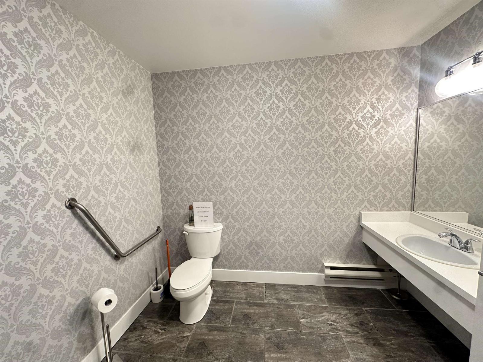 208a 33103 1 Avenue, Mission, British Columbia  V2V 1G6 - Photo 8 - C8071099