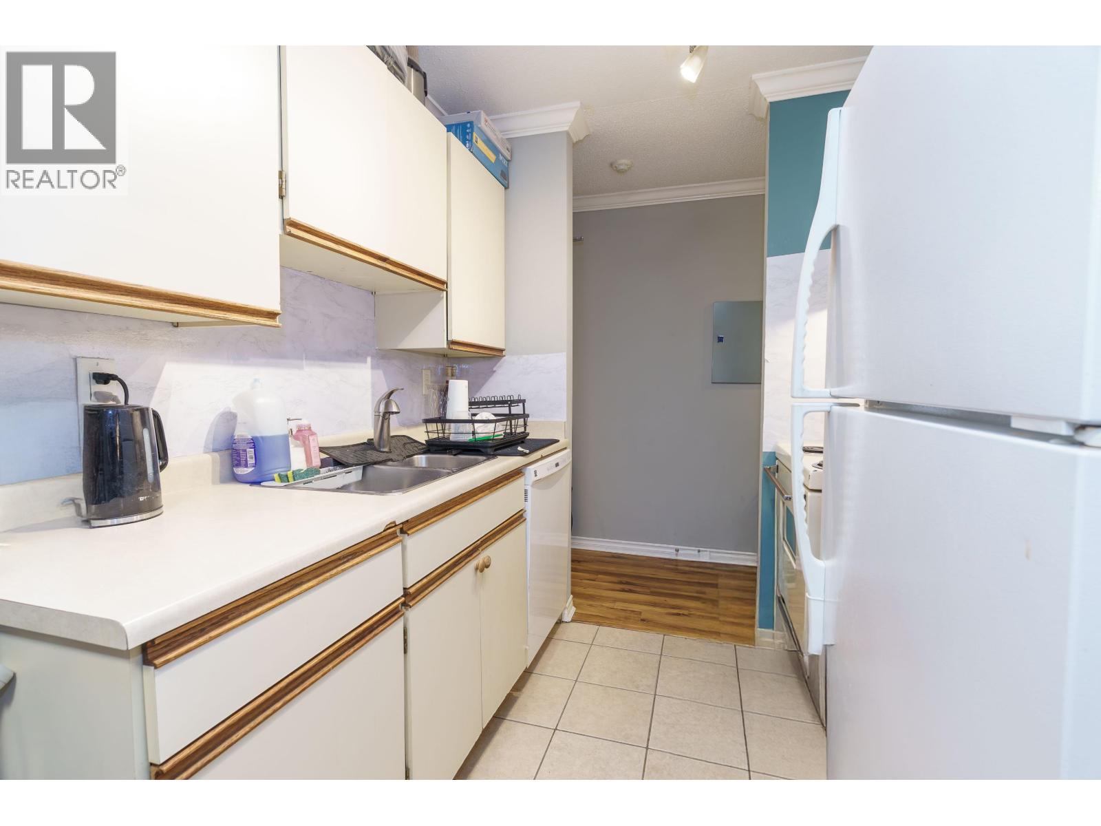 213 1195 Pipeline Road, Coquitlam, British Columbia  V3B 6J5 - Photo 2 - R3059403