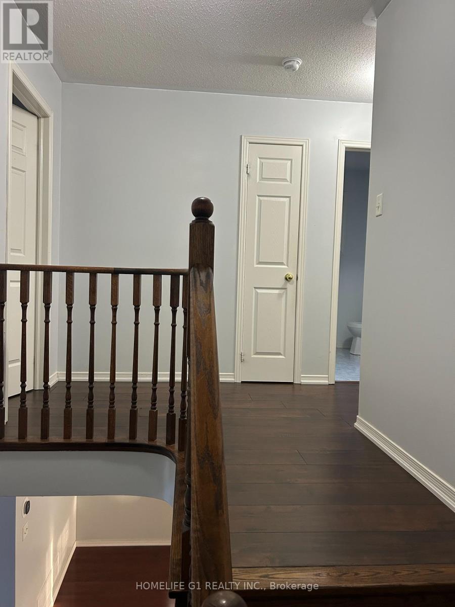 86 Newington Crescent, Brampton, Ontario  L6P 3E9 - Photo 10 - W12635184