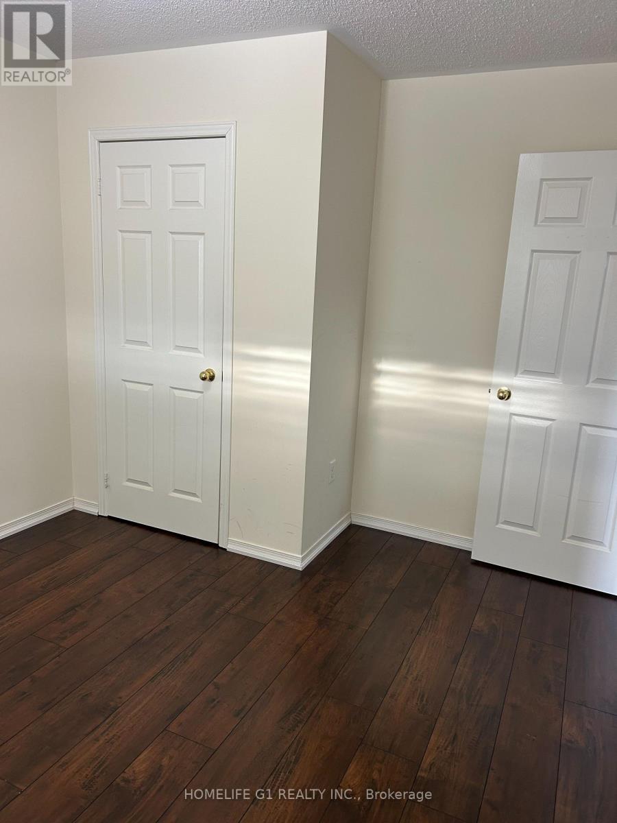 86 Newington Crescent, Brampton, Ontario  L6P 3E9 - Photo 7 - W12635184