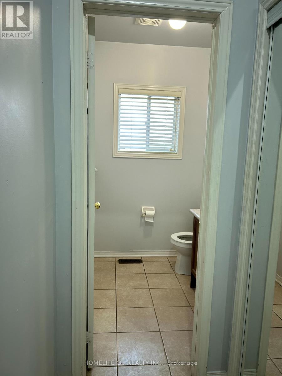 86 Newington Crescent, Brampton, Ontario  L6P 3E9 - Photo 18 - W12635184