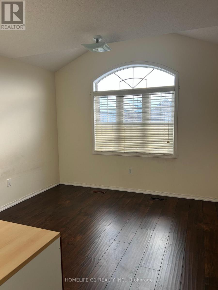 86 Newington Crescent, Brampton, Ontario  L6P 3E9 - Photo 6 - W12635184