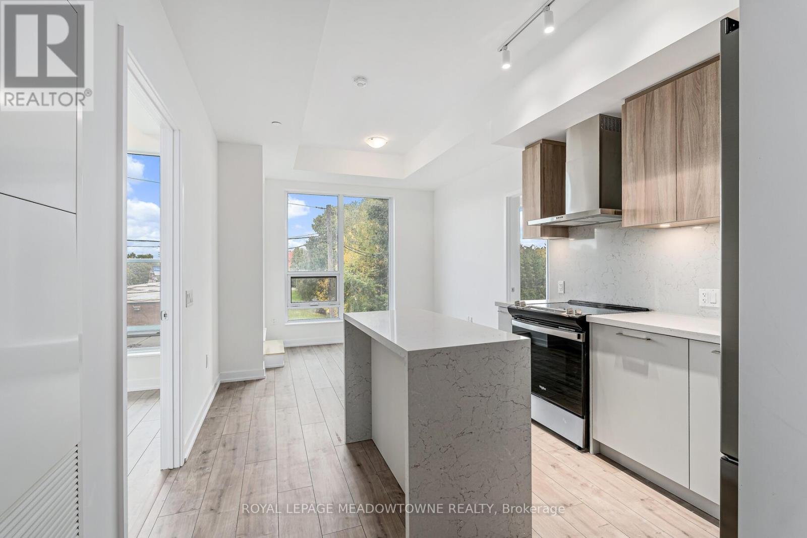 218 - 500 PLAINS ROAD, Burlington, Ontario