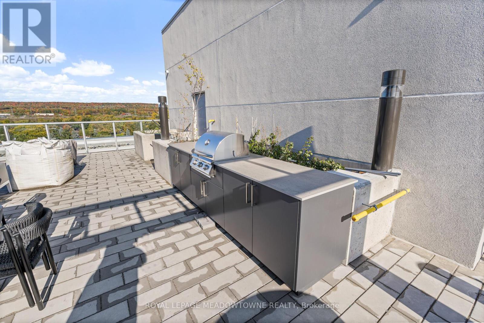 218 - 500 Plains Road, Burlington, Ontario  L7T 2E1 - Photo 34 - W12544092