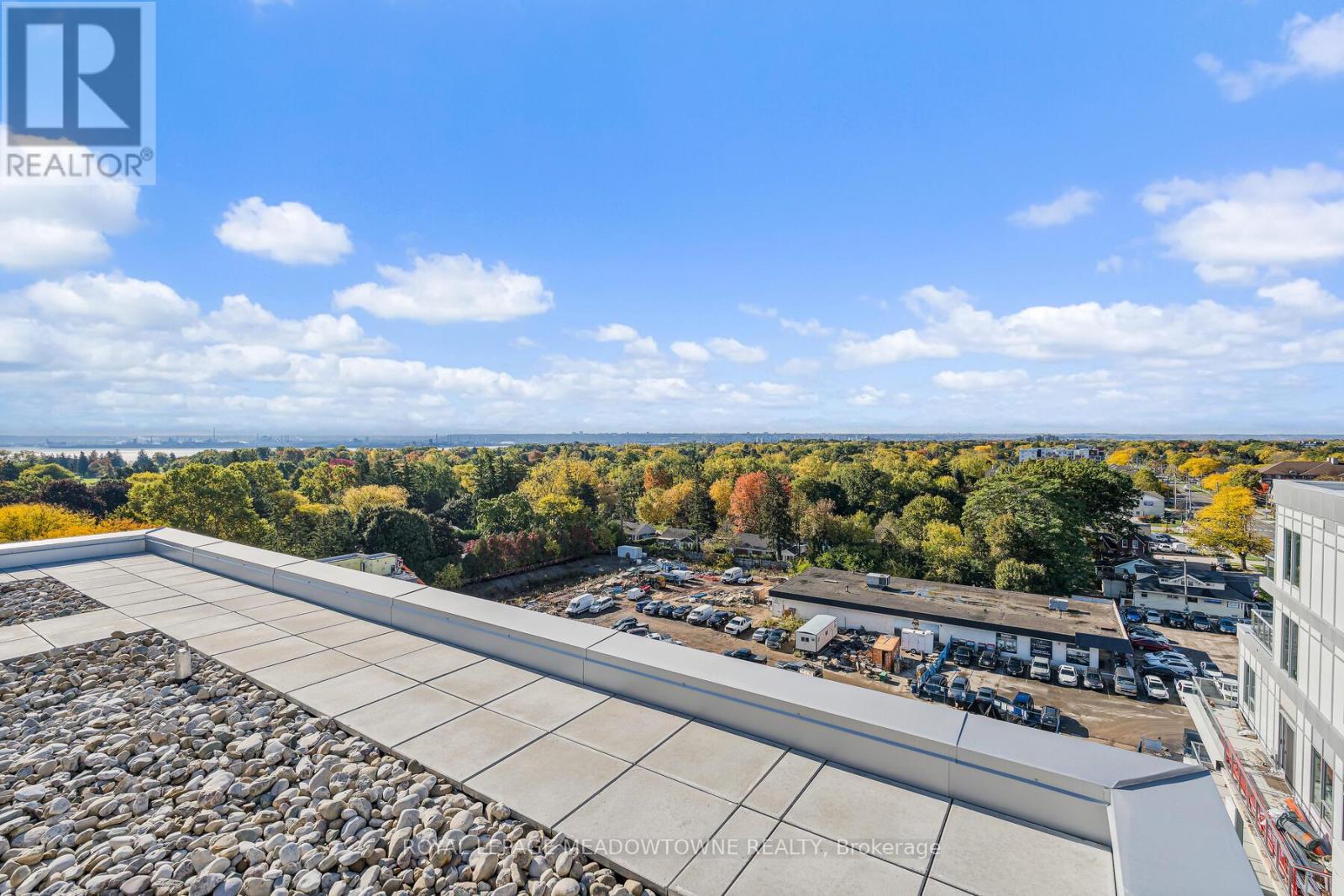 218 - 500 Plains Road, Burlington, Ontario  L7T 2E1 - Photo 31 - W12544092